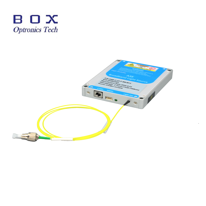 Nguồn ánh sáng băng thông rộng C-Band chi phí thấp